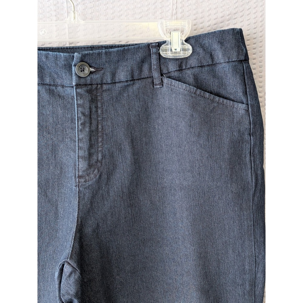 St Johns Bay Womens Size 12 Dark Wash Capri Pants Cropped Stretch Trousers - Picture 4 of 11